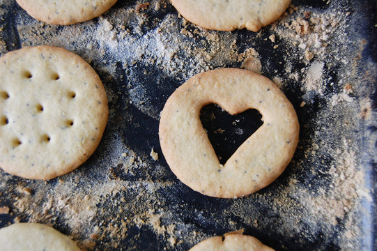 Read more about the article Pieczenie pierników- maluchy